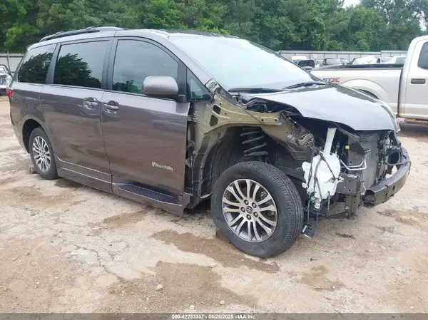 5TDYZ3DC7LS078761 2020 TOYOTA SIENNA - Image 1