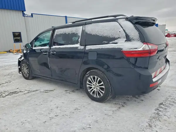 5TDYZ3DC7LS086665 2020 TOYOTA SIENNA - Image 2