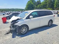 5TDYZ3DC8HS768171 2017 TOYOTA SIENNA