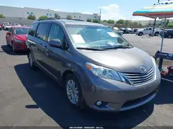 5TDYZ3DC8HS768526 2017 TOYOTA SIENNA