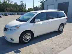 5TDYZ3DC8HS772463 2017 TOYOTA SIENNA