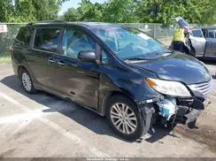 5TDYZ3DC8HS772754 2017 TOYOTA SIENNA