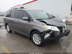 5TDYZ3DC8HS776058 2017 TOYOTA SIENNA