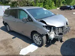 5TDYZ3DC8HS782832 2017 TOYOTA SIENNA