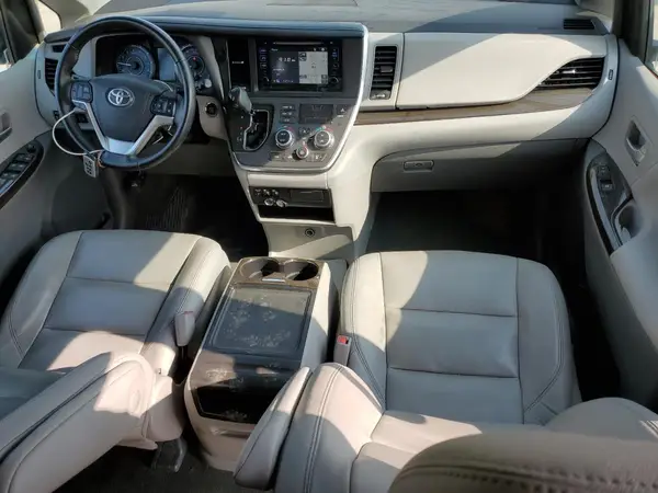 5TDYZ3DC8HS800648 2017 TOYOTA SIENNA - Image 8