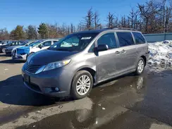 5TDYZ3DC8HS830457 2017 TOYOTA SIENNA