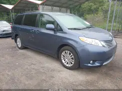 5TDYZ3DC8HS836596 2017 TOYOTA SIENNA