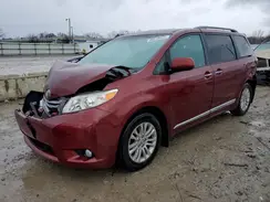 5TDYZ3DC8HS841099 2017 TOYOTA SIENNA