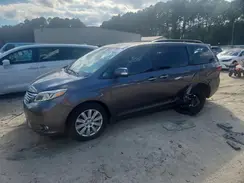 5TDYZ3DC8HS852569 2017 TOYOTA SIENNA