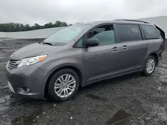 5TDYZ3DC8HS852880 2017 TOYOTA SIENNA