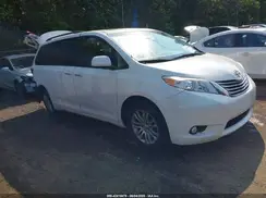 5TDYZ3DC8HS889430 2017 TOYOTA SIENNA