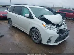 5TDYZ3DC8JS906460 2018 TOYOTA SIENNA