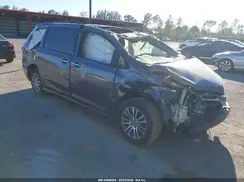 5TDYZ3DC8JS910850 2018 TOYOTA SIENNA
