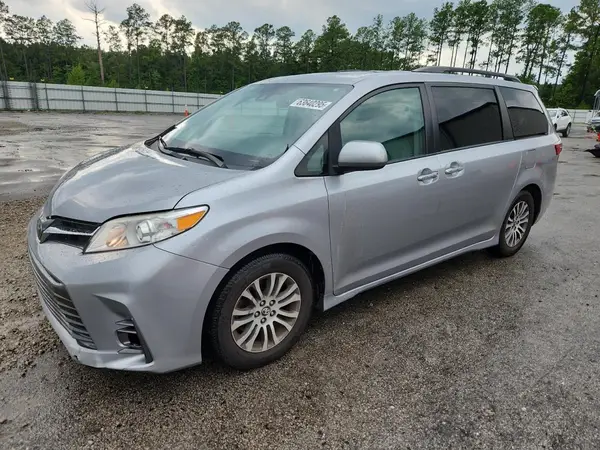 5TDYZ3DC8JS917507 2018 TOYOTA SIENNA - Image 1