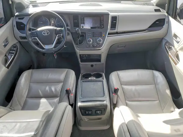 5TDYZ3DC8JS919922 2018 TOYOTA SIENNA - Image 8