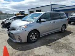 5TDYZ3DC8JS925025 2018 TOYOTA SIENNA