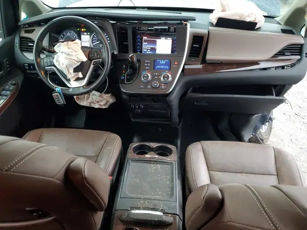 5TDYZ3DC8JS925882 2018 TOYOTA SIENNA - Image 8