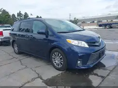 5TDYZ3DC8JS928331 2018 TOYOTA SIENNA