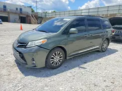 5TDYZ3DC8JS928992 2018 TOYOTA SIENNA