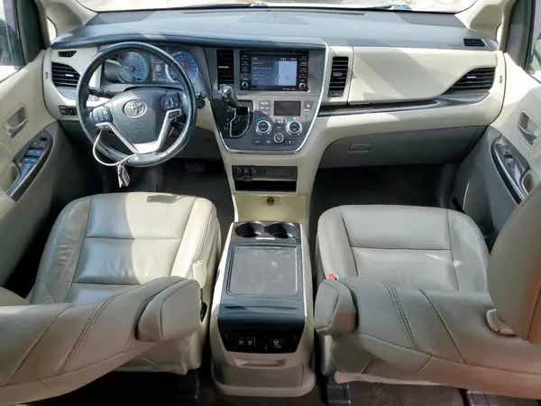 5TDYZ3DC8JS954217 2018 TOYOTA SIENNA - Image 8