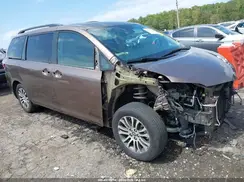 5TDYZ3DC8JS954640 2018 TOYOTA SIENNA