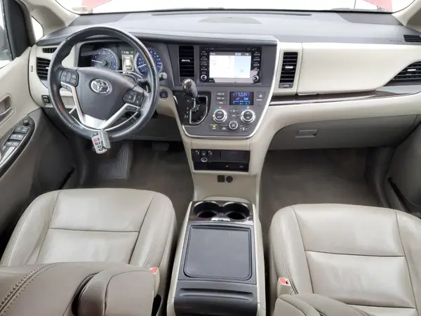5TDYZ3DC8JS963080 2018 TOYOTA SIENNA - Image 8