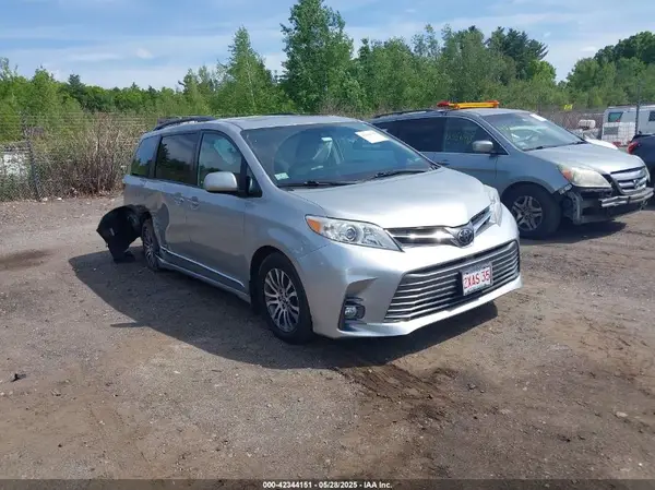 5TDYZ3DC8KS003906 2019 TOYOTA SIENNA - Image 1