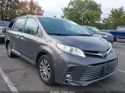 5TDYZ3DC8KS006210 2019 TOYOTA SIENNA