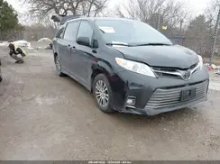 5TDYZ3DC8KS009530 2019 TOYOTA SIENNA