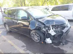 5TDYZ3DC8KS975215 2019 TOYOTA SIENNA