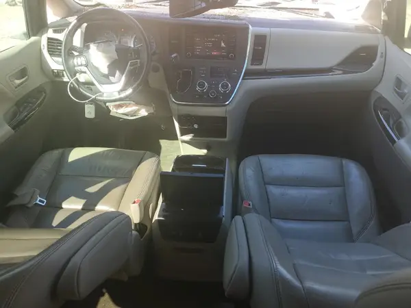 5TDYZ3DC8KS982553 2019 TOYOTA SIENNA - Image 8