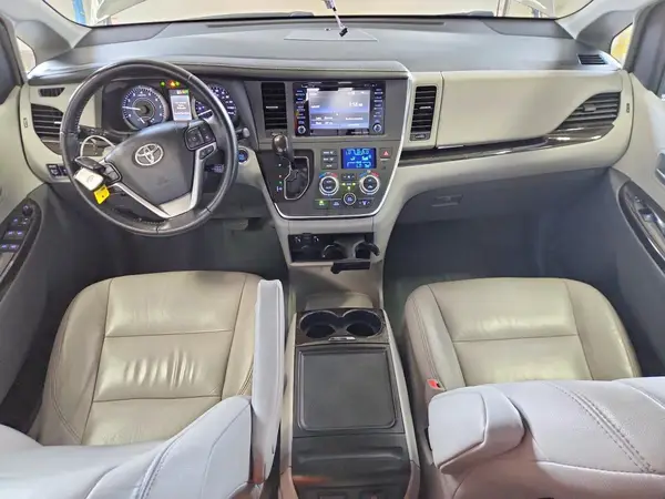 5TDYZ3DC8KS984139 2019 TOYOTA SIENNA - Image 8