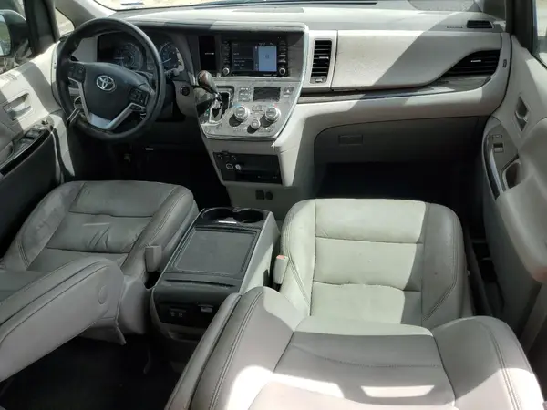 5TDYZ3DC8KS995612 2019 TOYOTA SIENNA - Image 8