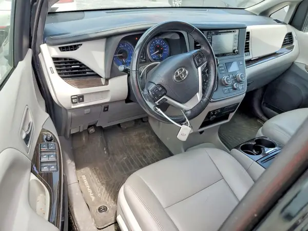 5TDYZ3DC8LS030685 2020 TOYOTA SIENNA - Image 8