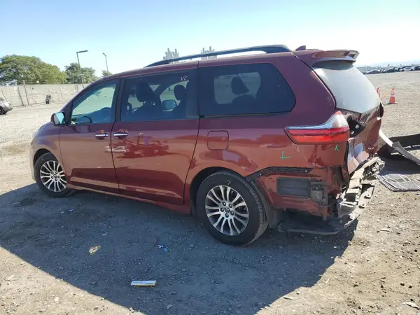 5TDYZ3DC8LS030721 2020 TOYOTA SIENNA - Image 2