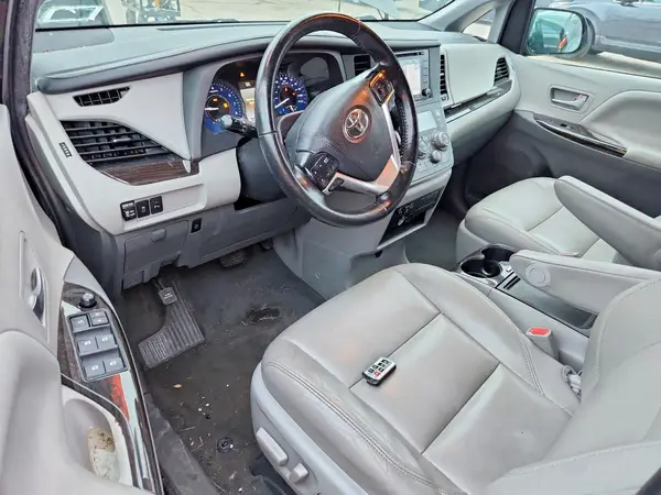 5TDYZ3DC8LS032002 2020 TOYOTA SIENNA - Image 8