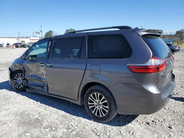 5TDYZ3DC8LS044716 2020 TOYOTA SIENNA - Image 2