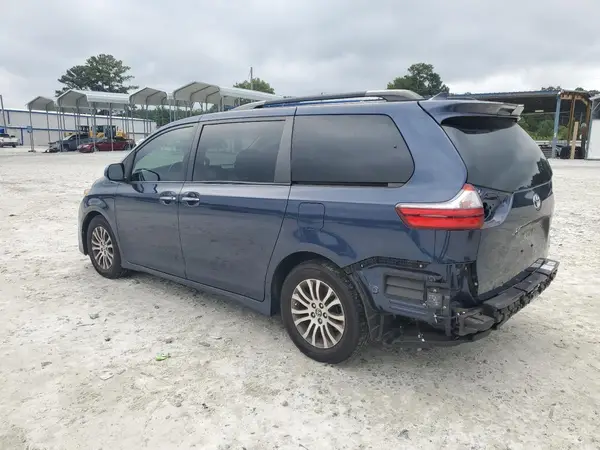 5TDYZ3DC8LS045722 2020 TOYOTA SIENNA - Image 2