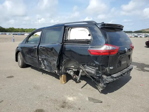 5TDYZ3DC8LS081264 2020 TOYOTA SIENNA - Image 2