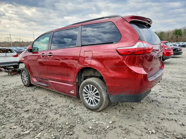 5TDYZ3DC8LS086738 2020 TOYOTA SIENNA - Image 2
