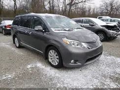 5TDYZ3DC9HS774027 2017 TOYOTA SIENNA