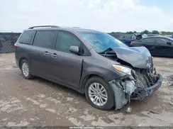 5TDYZ3DC9HS796108 2017 TOYOTA SIENNA