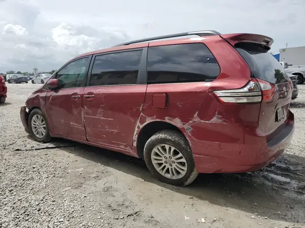 5TDYZ3DC9HS796884 2017 TOYOTA SIENNA - Image 2