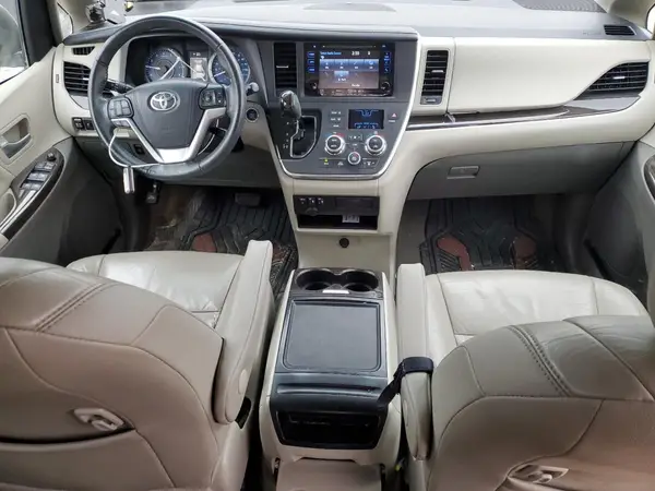 5TDYZ3DC9HS819709 2017 TOYOTA SIENNA - Image 8