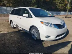 5TDYZ3DC9HS820021 2017 TOYOTA SIENNA
