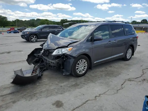 5TDYZ3DC9HS826952 2017 TOYOTA SIENNA - Image 1