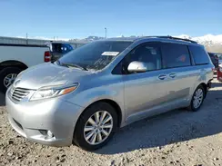 5TDYZ3DC9HS828653 2017 TOYOTA SIENNA