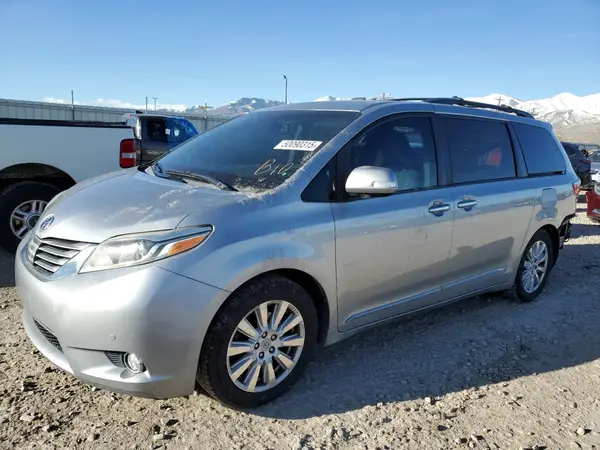 5TDYZ3DC9HS828653 2017 TOYOTA SIENNA - Image 1