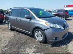5TDYZ3DC9HS830788 2017 TOYOTA SIENNA