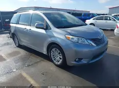 5TDYZ3DC9HS835523 2017 TOYOTA SIENNA